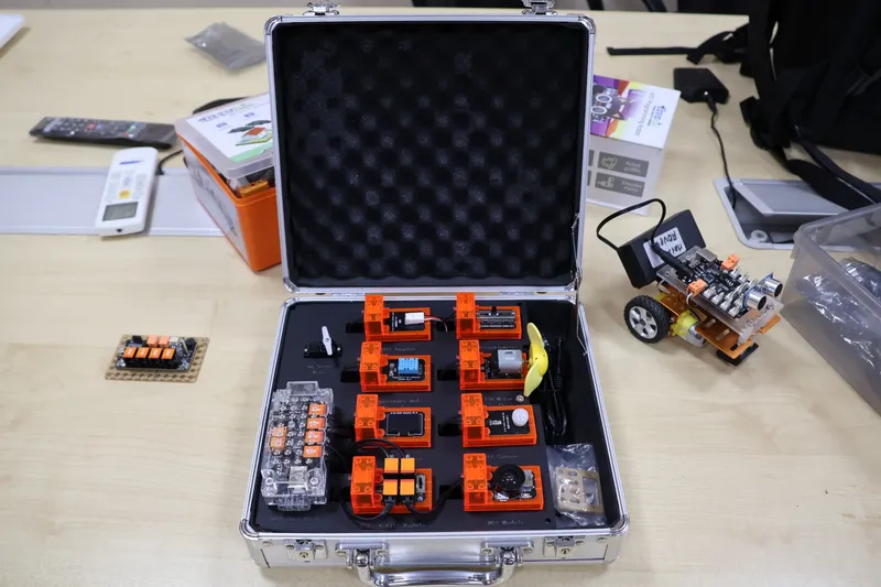 Sensor & Actuator Training Kit